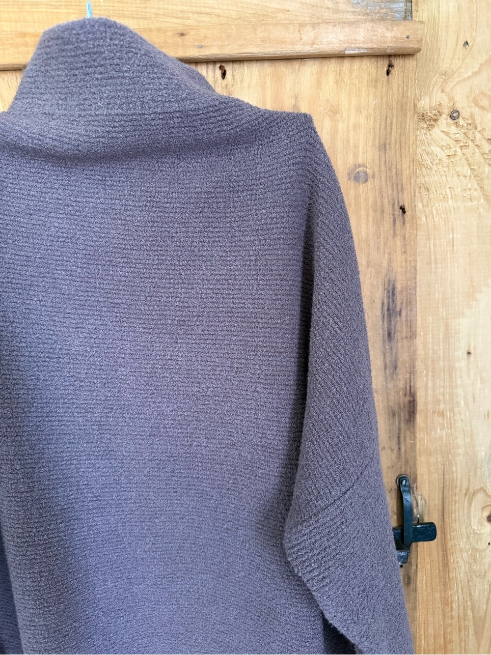 DEVOTED | collared sweater - Picture 2 of 3